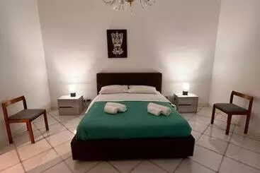 تختخواب و صبحانه La Casa Di Fili