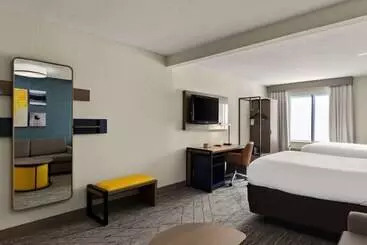 فندق Comfort Inn & Suites Ashland – Richmond North