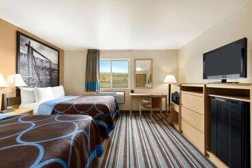 فندق على الطريق Super 8 By Wyndham Big Timber