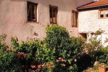 פנסיון Le Presbytère De Saint Cyr