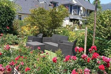 Le Balcon Des Cimes B&b