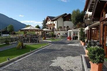Hôtel Albergo Edelweiss Larespa