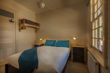 Пансион Yarrangobilly Caves House