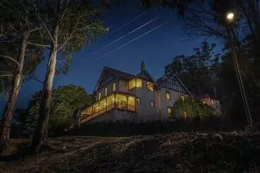 ペンション Yarrangobilly Caves House