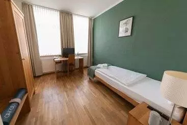 Hotel Ahead Burg
