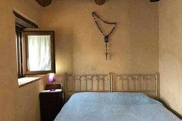 Splendid Cottage In Vergemoli With Barbecue And Garden