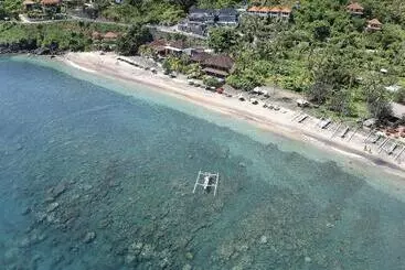 Otel Vienna Beach Resort