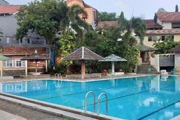 Intan Hotel Purwakarta