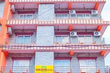 هتل Fewa Suites