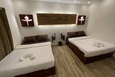 هتل Sahara Pyramids Inn