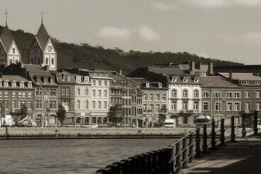 هتل Amosa Liège City Centre Apart Gerardrie 17