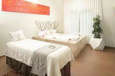 Hotelli El Dorado Seaside Palms, Catamarán, Cenote & More Inclusive