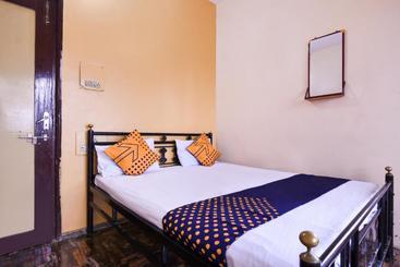 Отель Spot On 75917  Green Palace