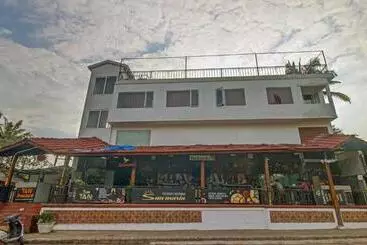 Itsy Hotels Tao Residency, 2 Minutes Walk From Baga Beach