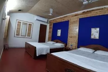 Pension (Hôtel basse catégorie) Royal Cottage, Anaimalai Room 2