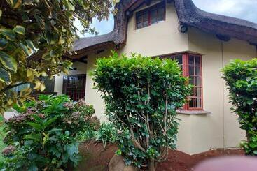 Aamiaismajoitus (B&B) Little Milton, 10 Patrick Guildbridge Road Off The R103 Rosetta