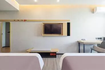 Jun Hotels Shanxi Taiyuan South Station Shanxi University Store