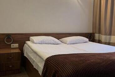 汽车旅馆 Sofiivka