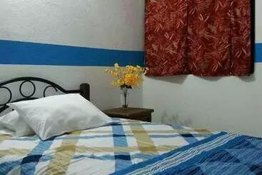 Aries Hostel Y Restaurant