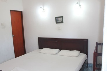 بنسيون Natures Bliss Garden Stay