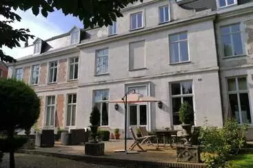 Aamiaismajoitus (B&B) Chambres D Hôtes Château De Courcelette