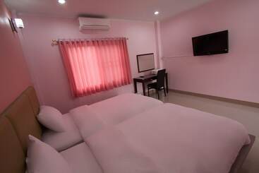 בית מלון כפרי Worachat House