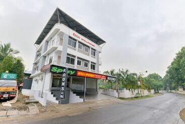 هتل آپارتمان Oyo Home 14866 Elegant Stay