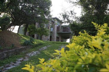 Resort Castle Palace Kandy