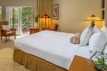 ホテル Avila Village Inn