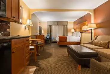 Best Western Plus Deer Park Hotel And Suites