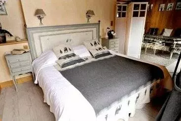 هتل Chalet D Adrien