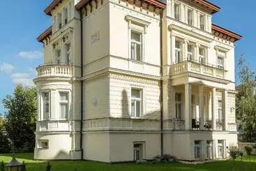 Отель Savoy Westend