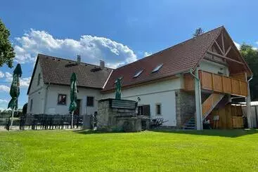 Majatalo Ubytování U Knotků