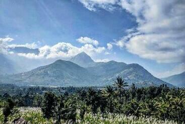 בית מלון כפרי Kadampil Bliss