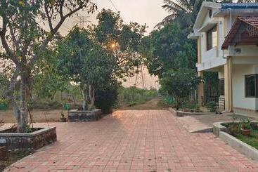 Panzió Sugamya Farm Guesthouse