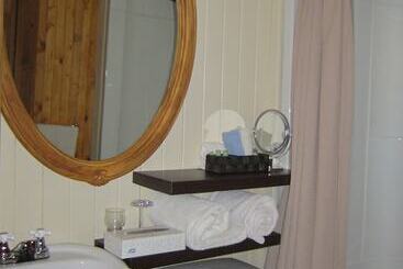 ユースホステル Auberge Le Four à Pain