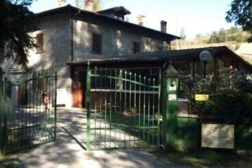 בית מלון כפרי Az. Agr. Agriturismo Nonna Nella