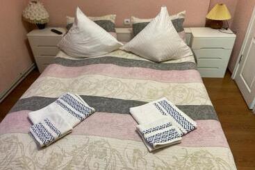 ベッドアンドブレックファースト Fkoka