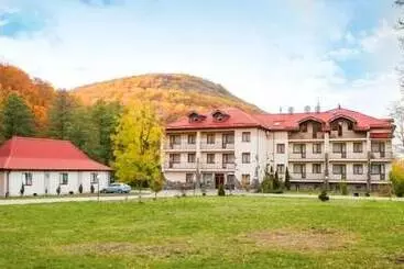 Hotelli Bogolvar Retreat Resort