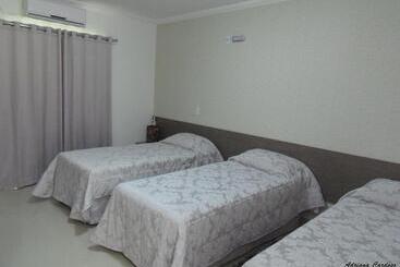 Hotel Dourada Parque