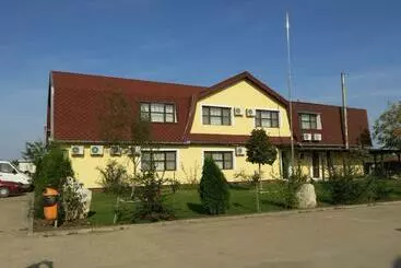 Motel Conacul De Pe Lac