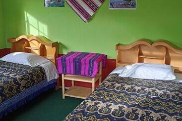 旅馆 Taquile Familia Celso