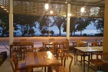 Bed & Breakfast Yellow House Rayong