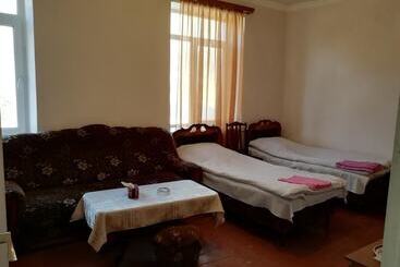 ホテル Meghri Inn