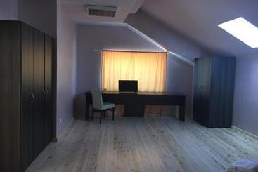 בית מלון כפרי The Old House