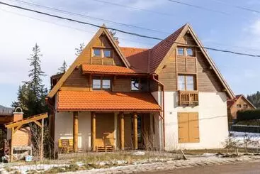 ペンション Casa Bogát Ház