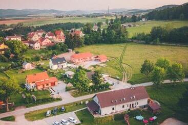 Panzió Penzion Na Podlesí Ve Zlaté Koruně