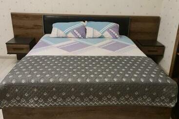 הוסטל Inn Alibi