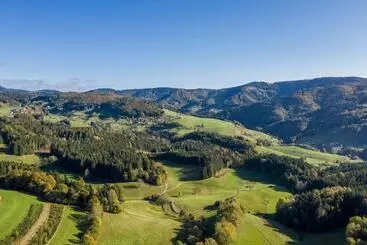 Hotelli Restaurant Sennhütte Im Herzen Des Südschwarzwalds