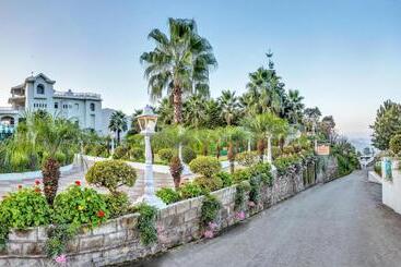 Resort Club Mahindra Kandaghat